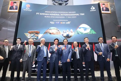 Komisaris AMMN Kembali Borong Jutaan Saham Saat Harga Rp3.890–4.030 per Lembar